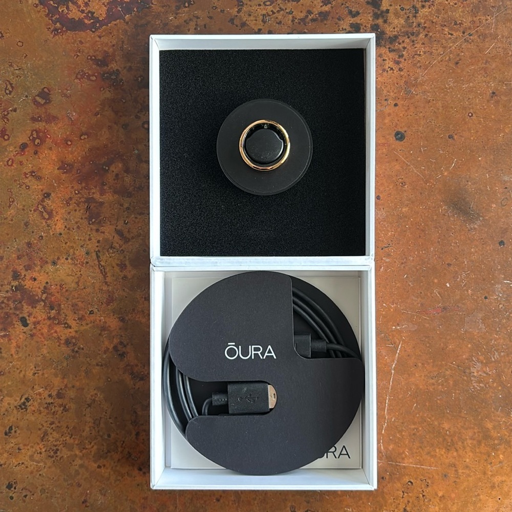 Rose gold gen 3 horizon oura ring size 9
